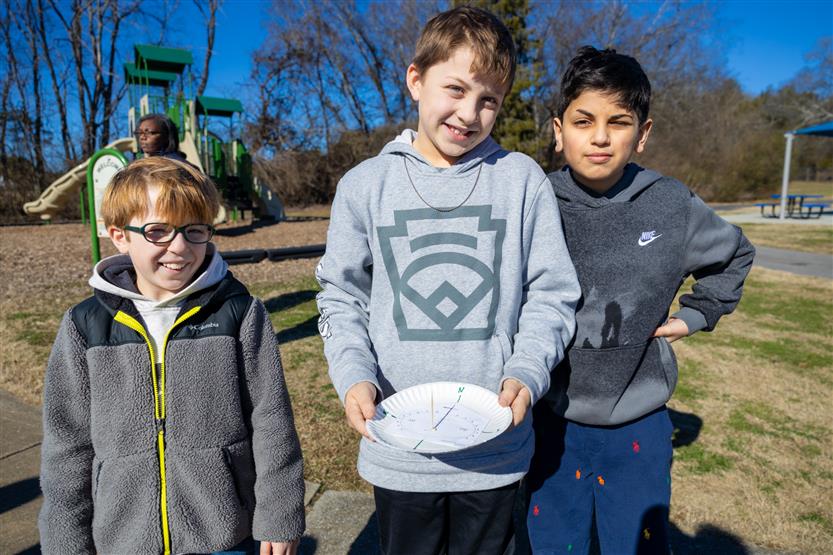 Students make sundials